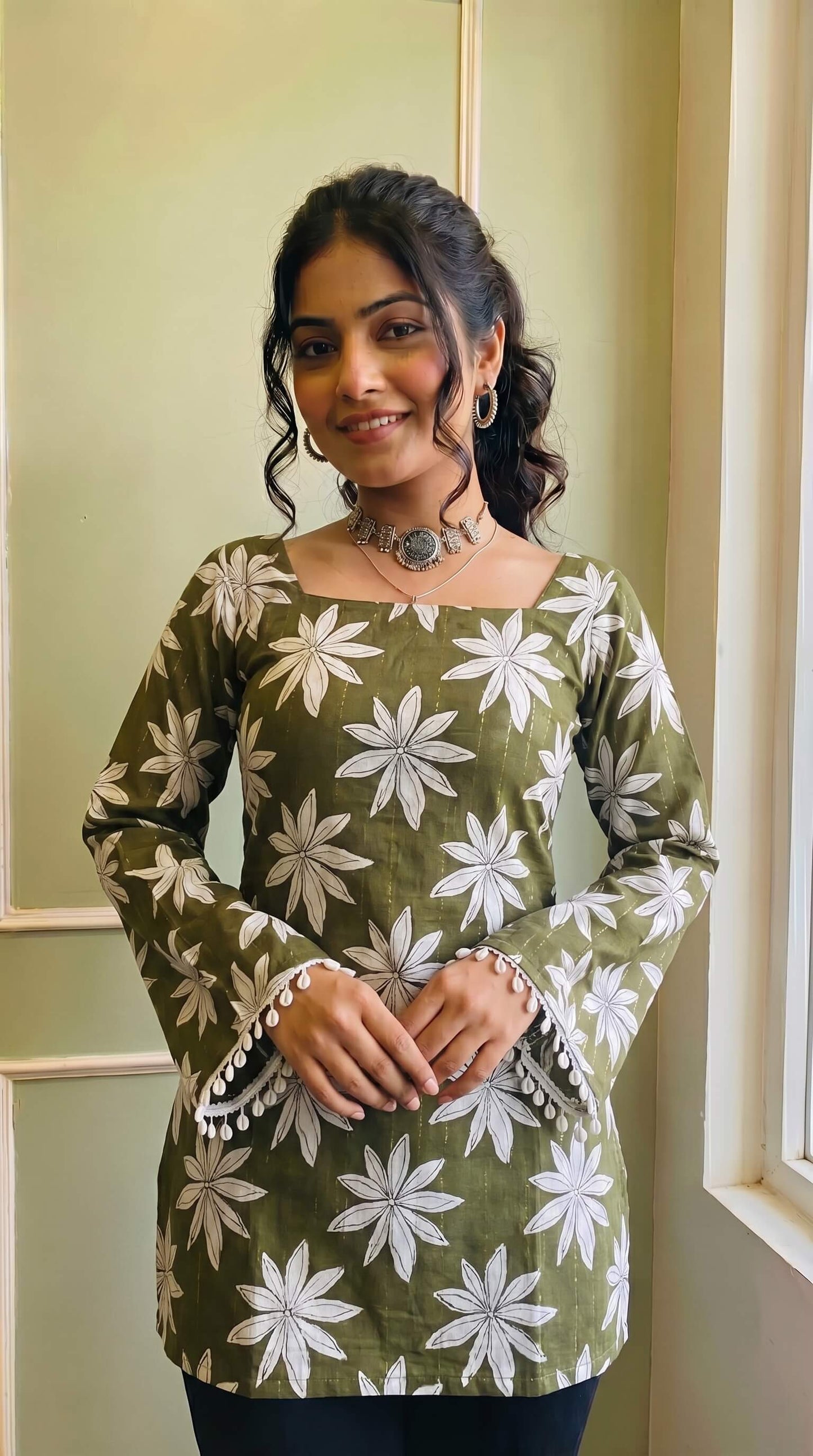 Casual Olive Green Floral Kurti for Women & Girls | Square Neck & Lace Sleeves
