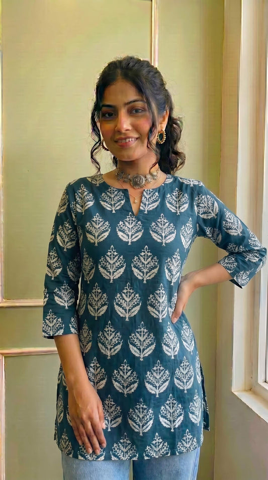 Jaipuri Print V-Neck Cotton Short Kurti