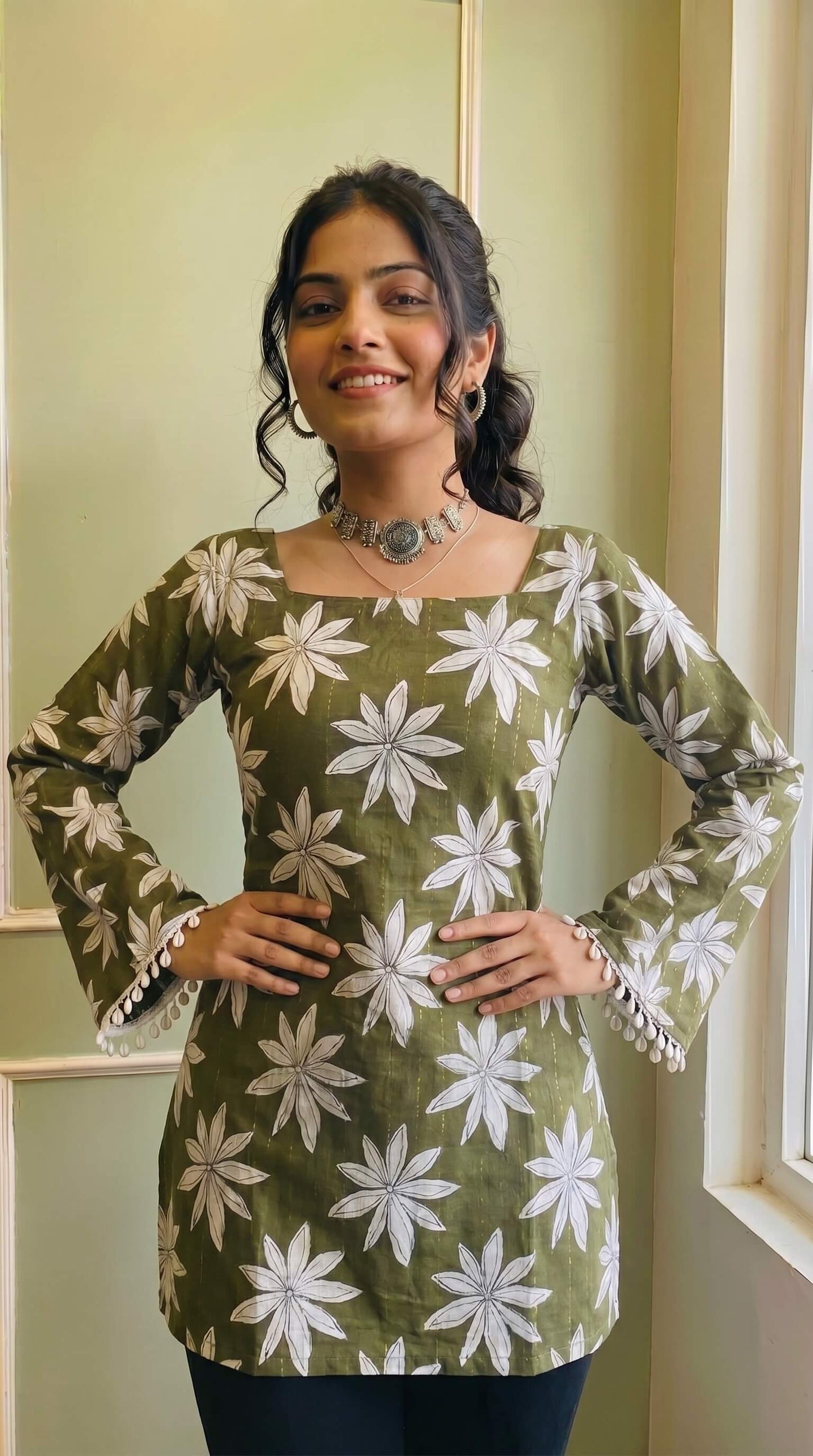 Casual Olive Green Floral Kurti for Women & Girls | Square Neck & Lace Sleeves